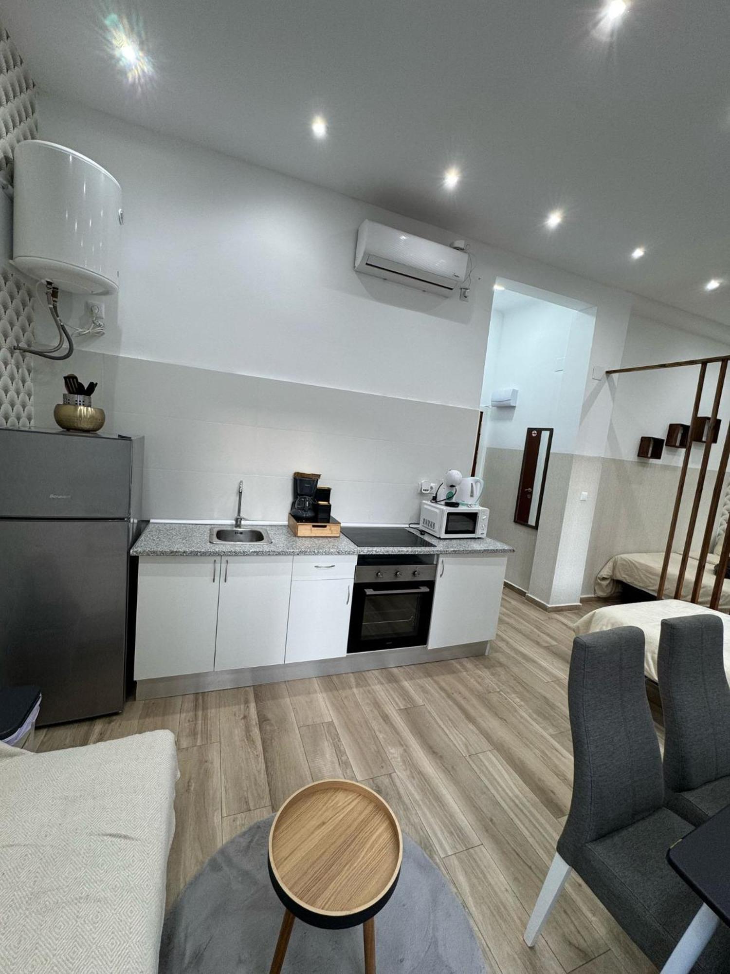 Luxury Apartments Near The Beach And Downtown Centrum 8 Alicante Exterior photo